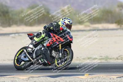 media/Oct-30-2025-Racers Edge (Thu) [[dabbdaf680]]/3-B Group/Session 5 (Turn 6)/